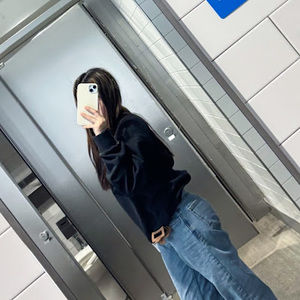 Meet your Posher, Neyda